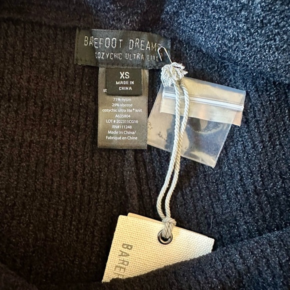 Barefoot Dreams Regular CozyChic Ultra Lite Ribbed Slit Crop Pant - XS - Picture 15 of 15